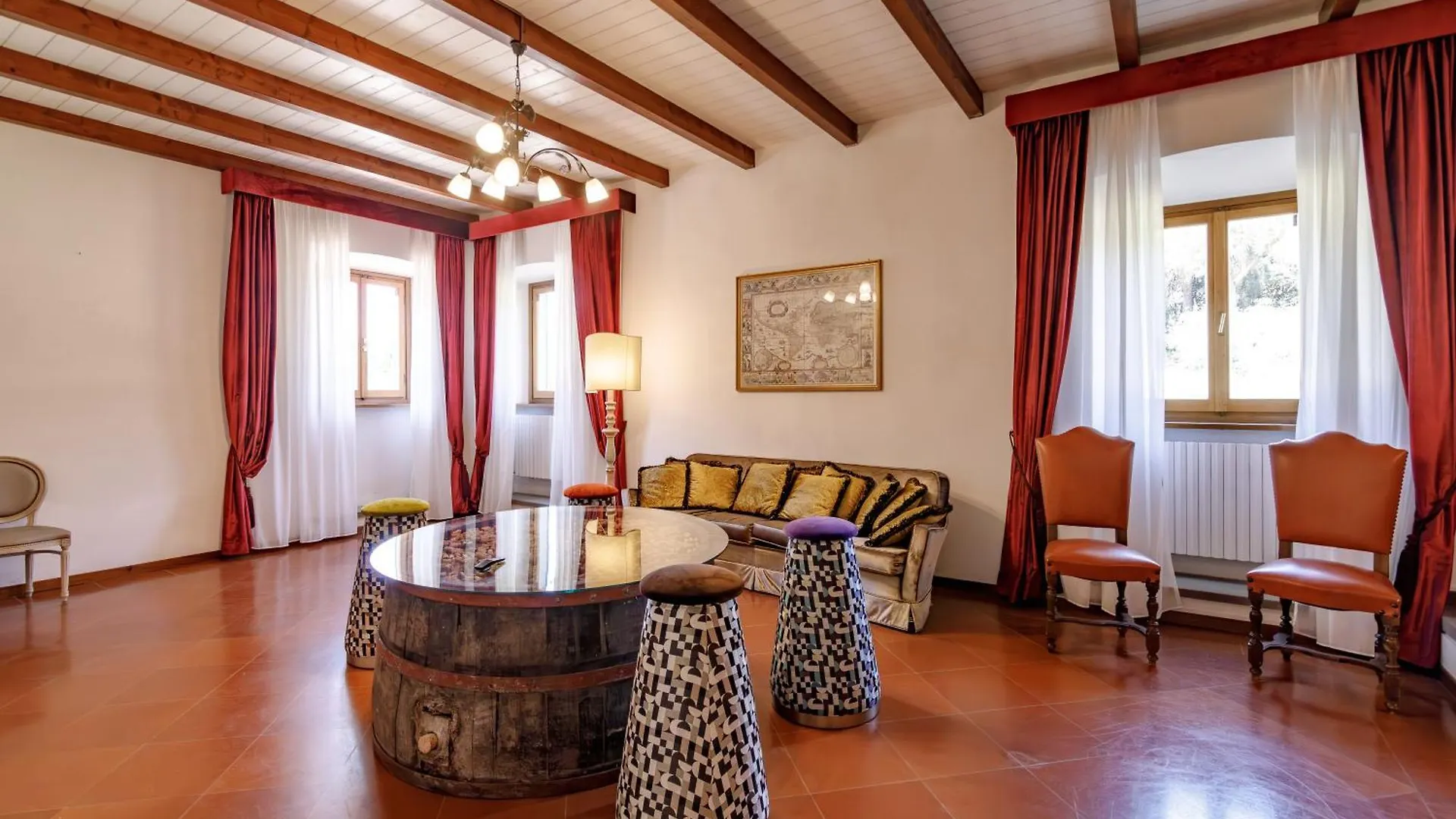 Country house Agriturismo Villa Godenano - Pool&Restaurant Castellina in Chianti Italy